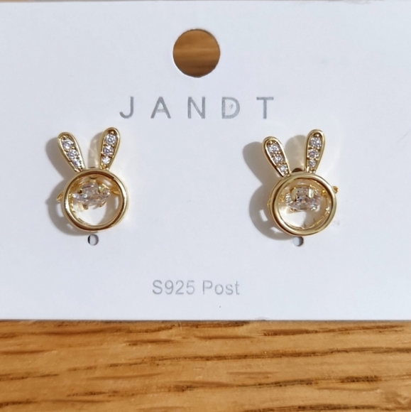 Bunny Rabbit Stud Fashion Earrings - Picture 5 of 5